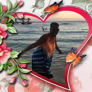 Meet your Posher, Clarissa